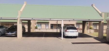 2 Bedroom Townhouse in Kosmosdal