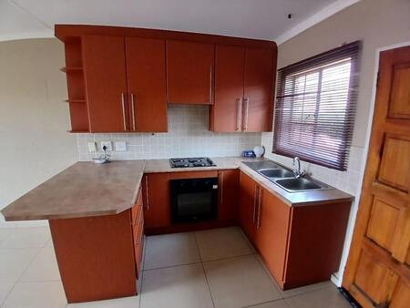 2 Bedroom Apartment in Heuwelsig Estate