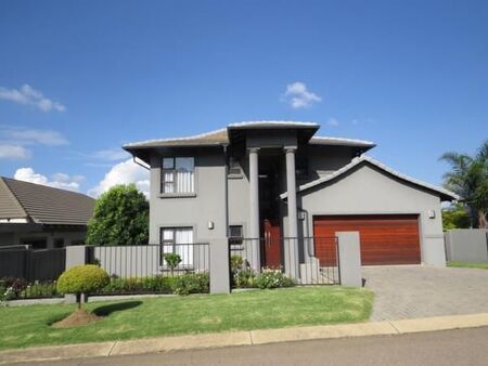 4 Bedroom House in Valleyview Estate