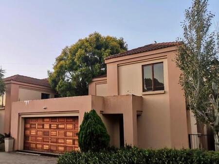 3 Bedroom Townhouse in Eldoraigne