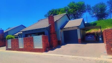 3 Bedroom House in Amberfield