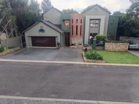 5 Bedroom House in Midstream Estate