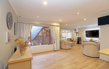 4 Bedroom House in Highveld