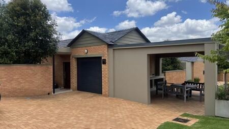 2 Bedroom House in Retire at Midstream