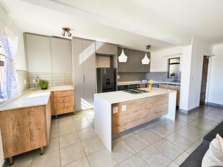 3 Bedroom Apartment in Irene