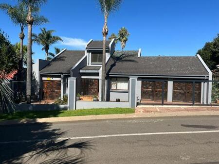 1 Bedroom House in Zwartkop