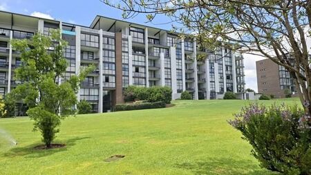 2 Bedroom Apartment in Midfield Estate