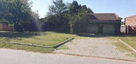 4 Bedroom House in Riebeeckstad