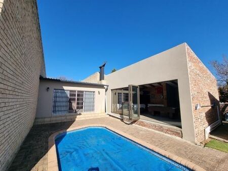 4 Bedroom House in Panorama