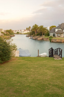 5 Bedroom House in St Francis Bay Canals