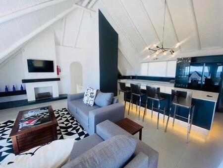 5 Bedroom House in St Francis Bay