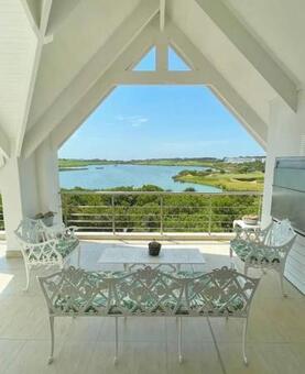 4 Bedroom House in St Francis Links