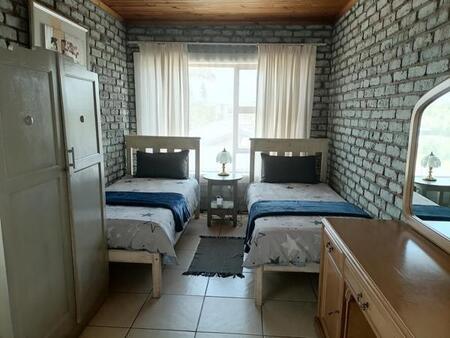 1 Bedroom House in C Place