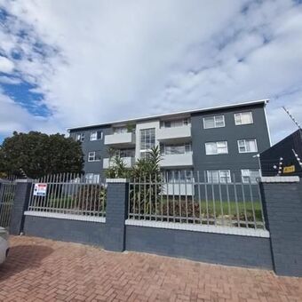 3 Bedroom Apartment in Walmer