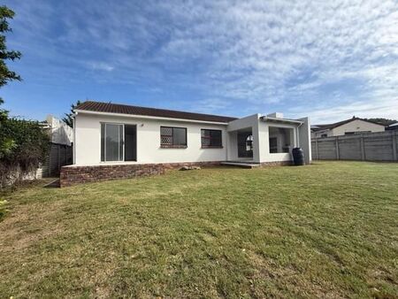 3 Bedroom House in Charlo