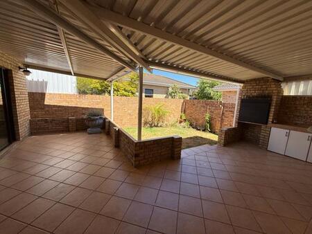 3 Bedroom Townhouse in Walmer Downs