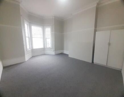 1 Bedroom Apartment in Port Elizabeth Central