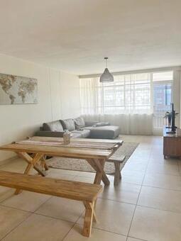 2 Bedroom Apartment in Humewood