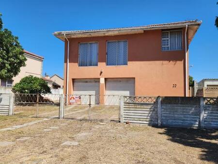 3 Bedroom House in St Georges Strand