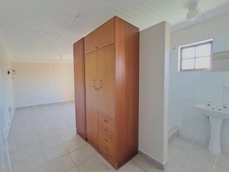 1 Bedroom Flat in Humansdorp