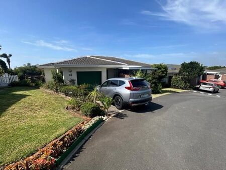 2 Bedroom Townhouse in Gonubie