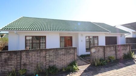 2 Bedroom Townhouse in Nahoon Valley Park