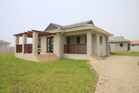 2 Bedroom House in Kidds Beach