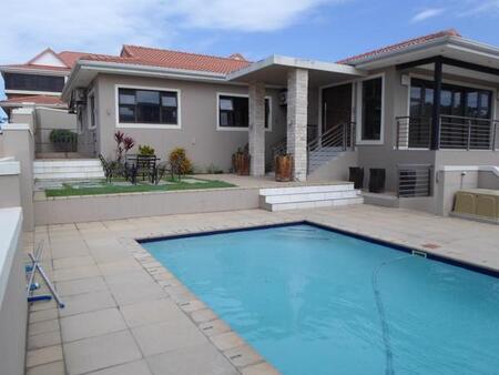 3 Bedroom House in Amanzimtoti