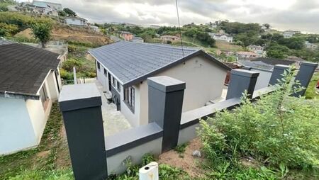 3 Bedroom House in Lovu