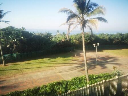 1 Bedroom Apartment in Amanzimtoti