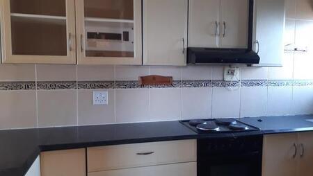 2 Bedroom Flat in Amanzimtoti
