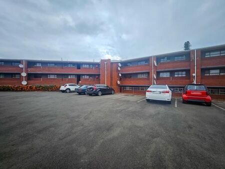 2 Bedroom Apartment in Amanzimtoti