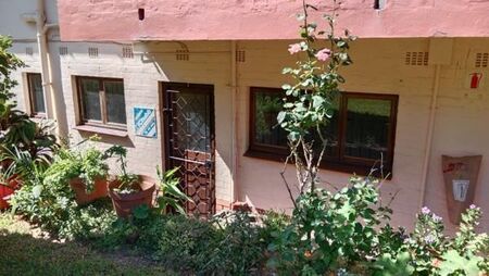 2 Bedroom Apartment in Umtentweni