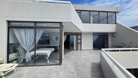 3 Bedroom Apartment in Manaba