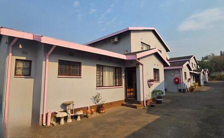 3 Bedroom Townhouse in Uvongo