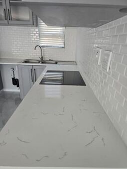 2 Bedroom House in Arboretum