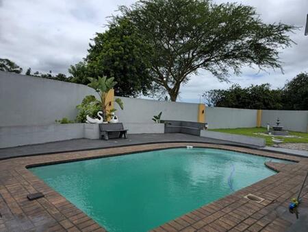 4 Bedroom House in Veld En Vlei