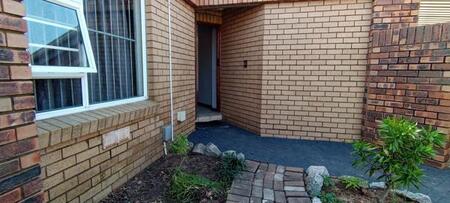 3 Bedroom Simplex in Birdswood