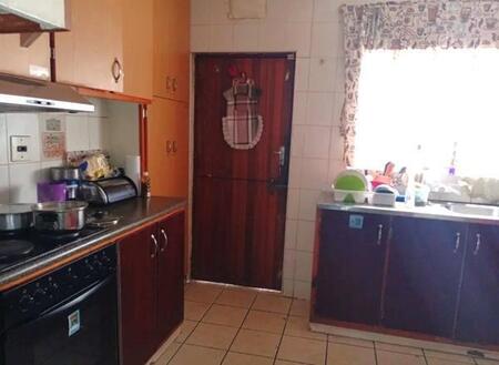 2 Bedroom Apartment in Howick West