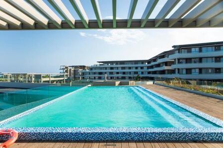2 Bedroom Apartment in Umhlanga Ridge