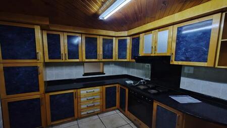 3 Bedroom House in Escombe