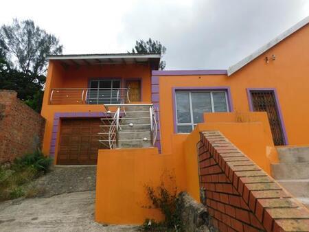 2 Bedroom House in Malvern