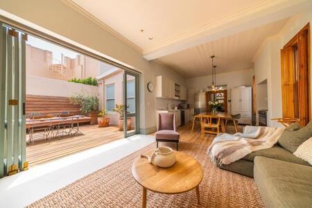 3 Bedroom House in Sea Point