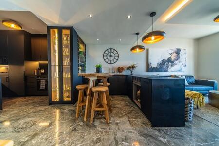 2 Bedroom Apartment in Sea Point