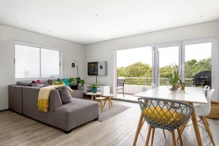 2 Bedroom Apartment in Green Point