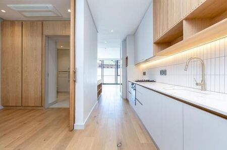 1 Bedroom Apartment in Waterfront