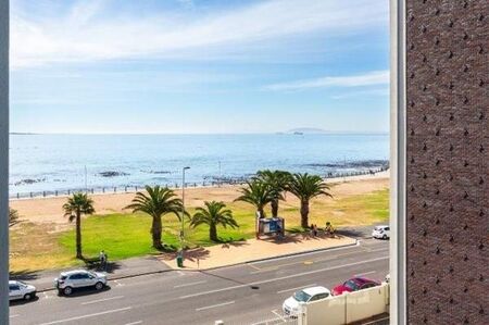 1 Bedroom Apartment in Mouille Point