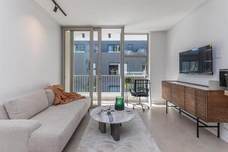 1 Bedroom Apartment in Green Point