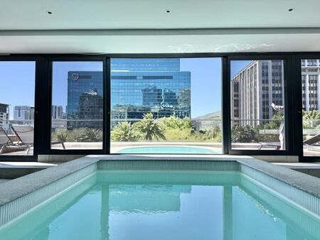 Studio Apartment in Foreshore