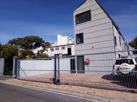 1 Bedroom Apartment in Strand South